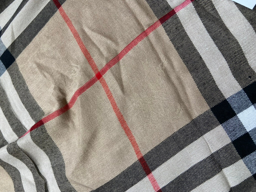 Vampette Slayer Burberry Scarf